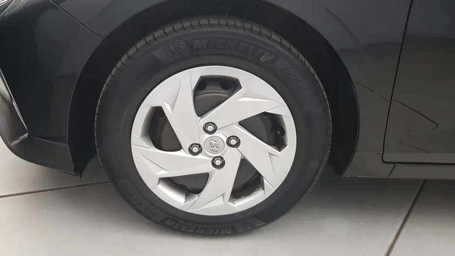 HYUNDAI i20 i20 1.2 Pure