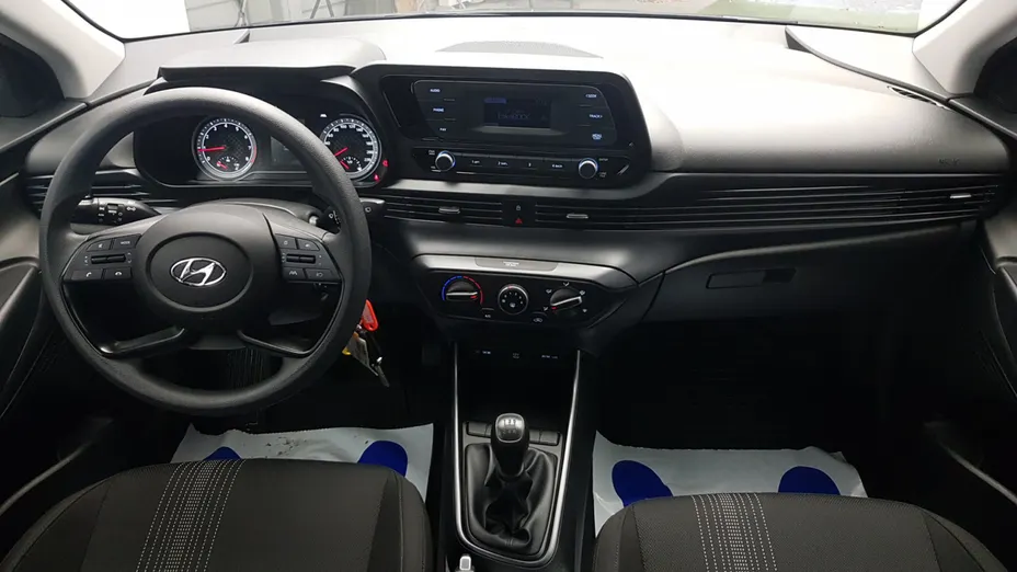 HYUNDAI i20 i20 1.2 Pure