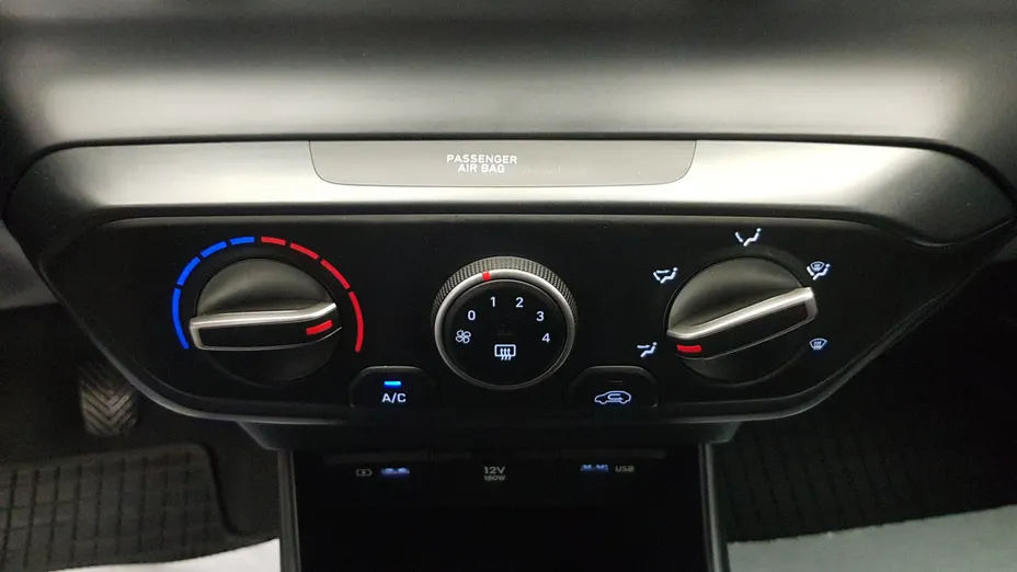 HYUNDAI i20 i20 1.2 Pure