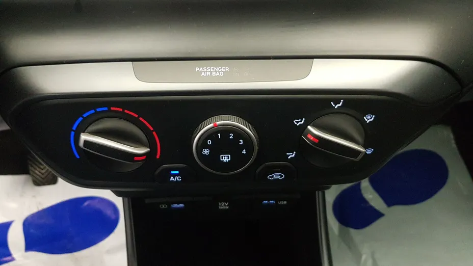 HYUNDAI i20 i20 1.2 Pure