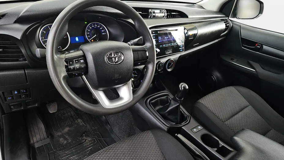 TOYOTA HiLux Hilux 2.4 D-4D Double Cab DLX 4x4