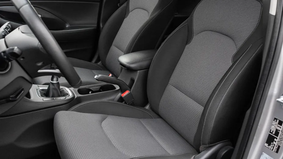 HYUNDAI i30 i30 1.5 DPI Classic +