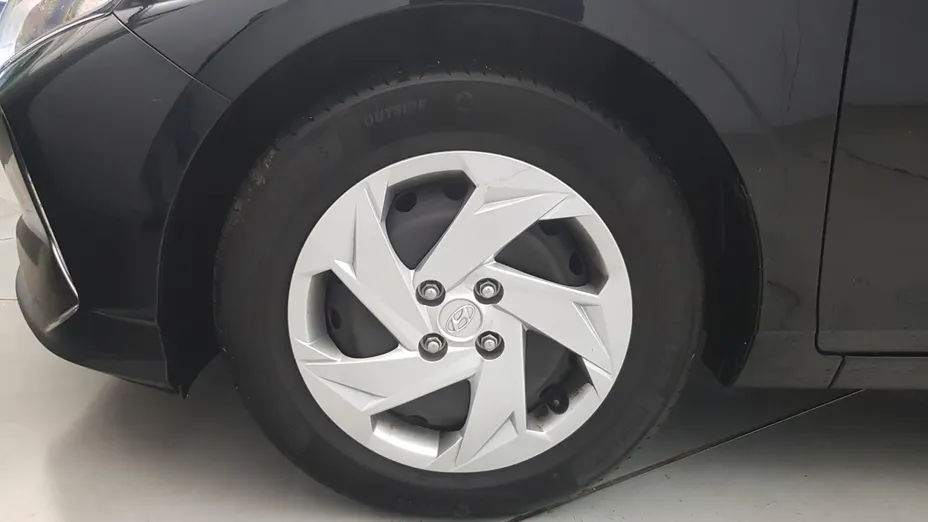 HYUNDAI i20 i20 1.2 Pure