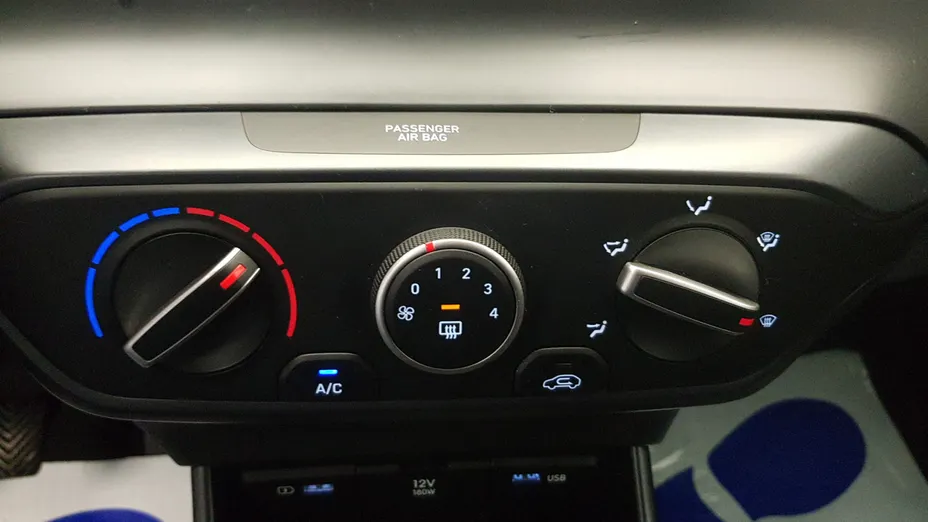 HYUNDAI i20 i20 1.2 Pure