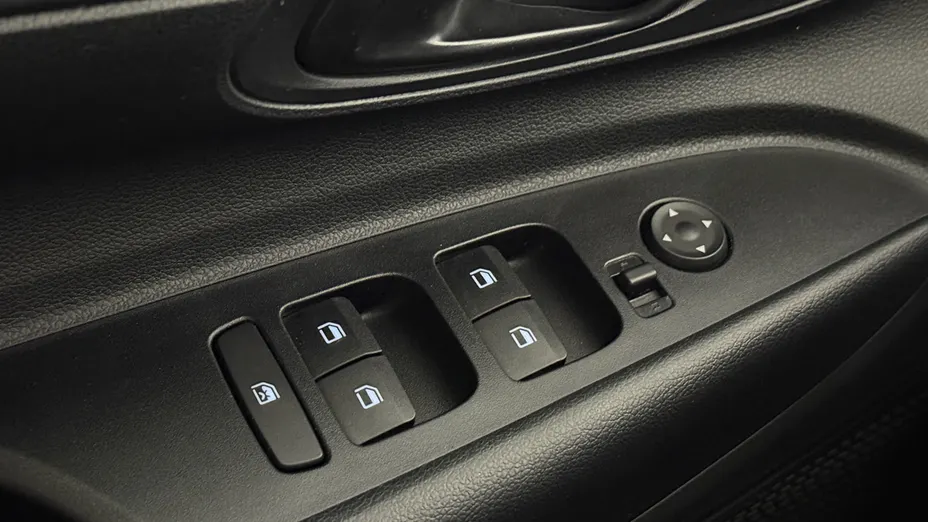 HYUNDAI i20 i20 1.2 Pure