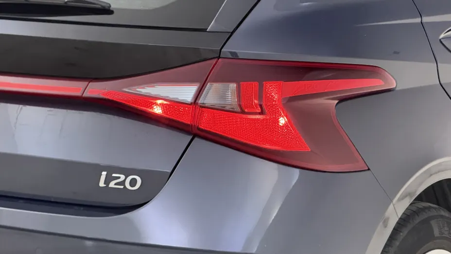 HYUNDAI i20 i20 1.2 Pure