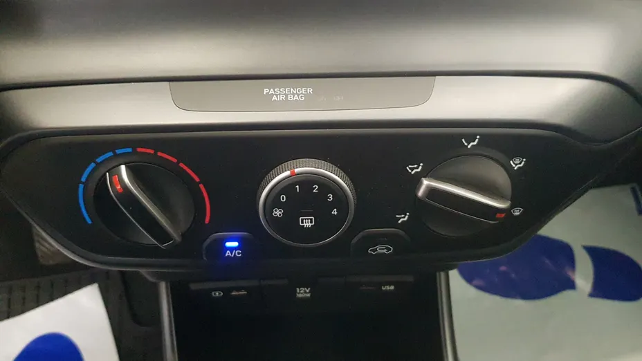 HYUNDAI i20 i20 1.2 Pure