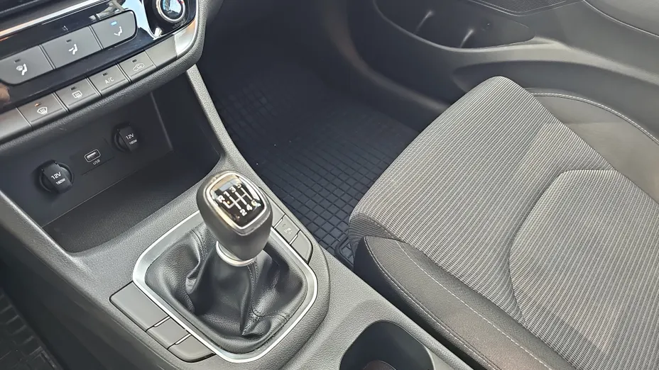HYUNDAI i30 i30 1.0 T-GDI Modern