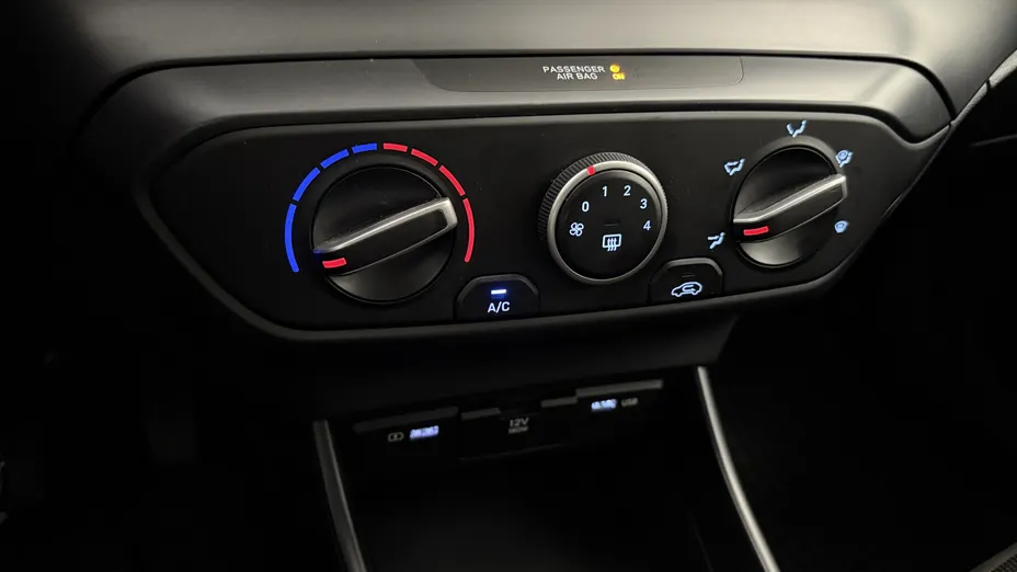 HYUNDAI i20 i20 1.2 Pure