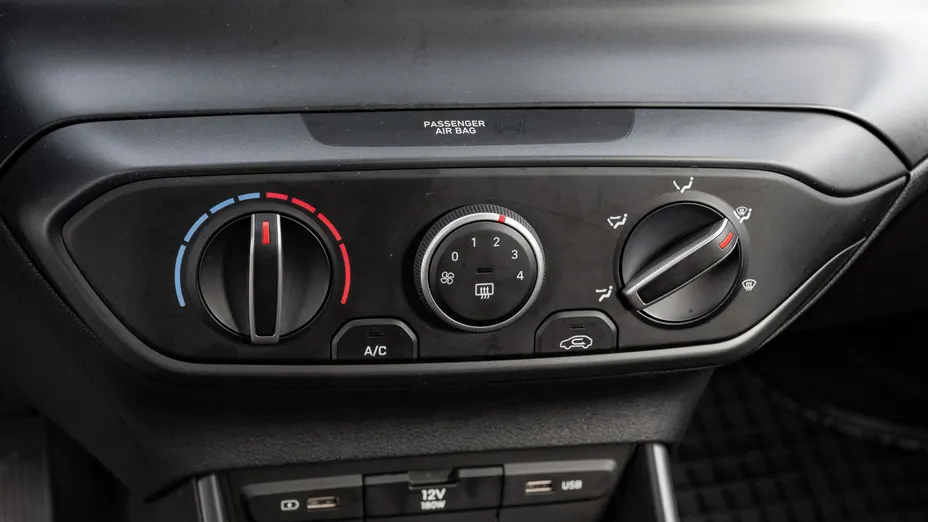 HYUNDAI i20 i20 1.2 Pure