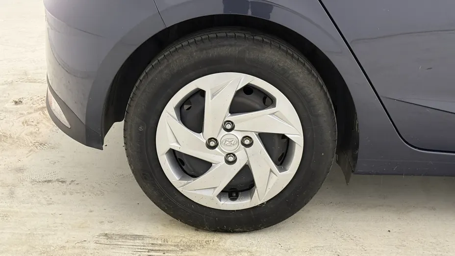 HYUNDAI i20 i20 1.2 Pure