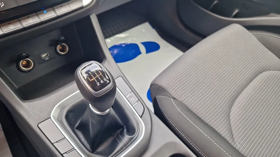 HYUNDAI i30 i30 1.0 T-GDI Modern