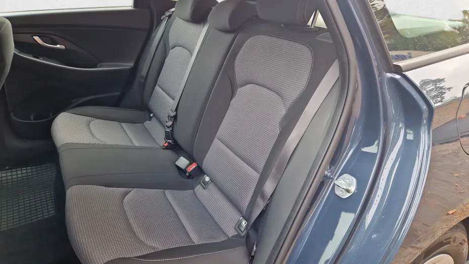 HYUNDAI i30 i30 1.0 T-GDI Modern
