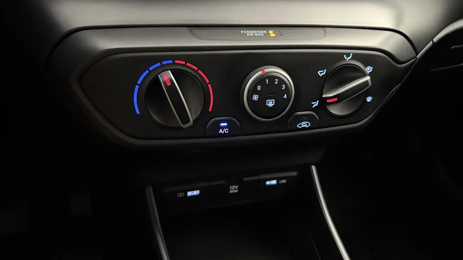 HYUNDAI i20 i20 1.2 Pure