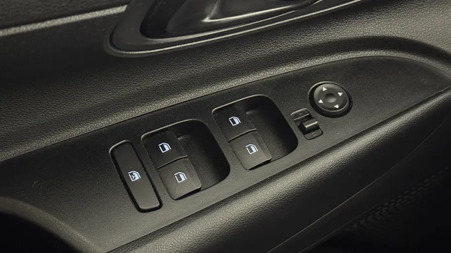 HYUNDAI i20 i20 1.2 Pure