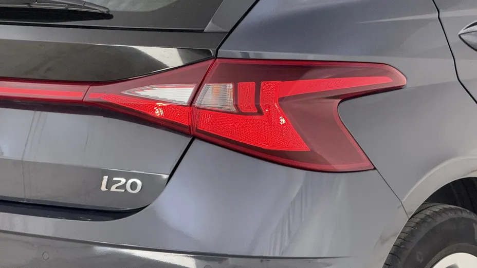 HYUNDAI i20 i20 1.2 Pure