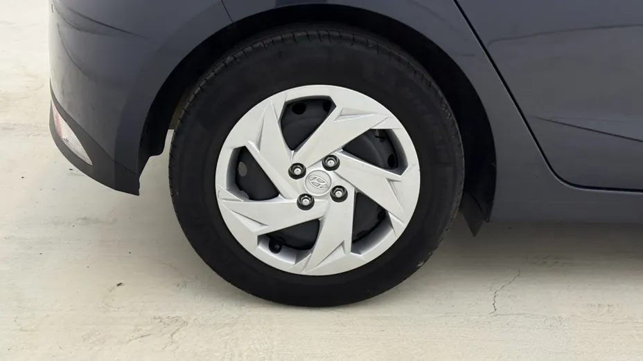 HYUNDAI i20 i20 1.2 Pure