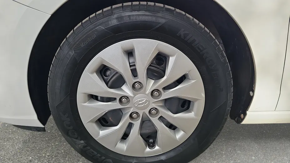 HYUNDAI i30 i30 1.0 T-GDI Modern