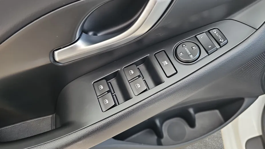 HYUNDAI i30 i30 1.0 T-GDI Modern