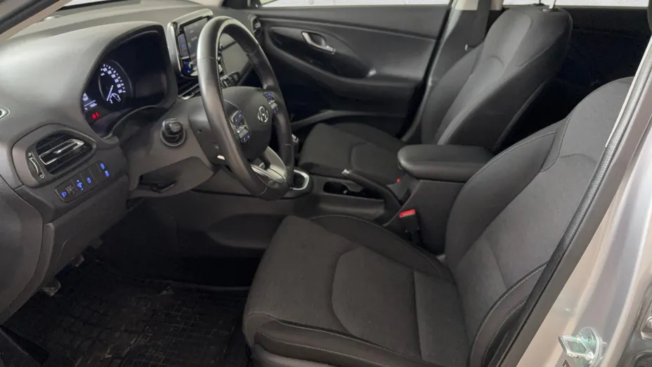 HYUNDAI i30 i30 1.5 DPI Smart