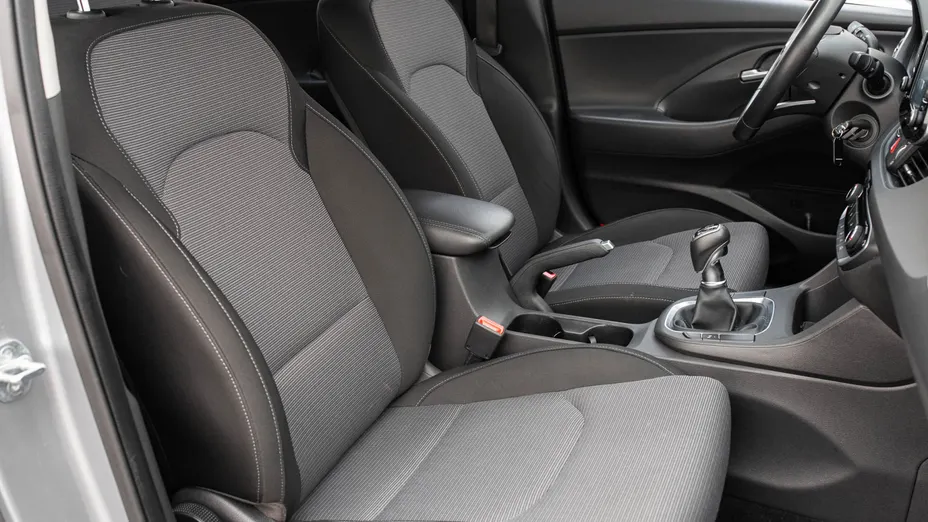 HYUNDAI i30 i30 1.0 T-GDI Modern