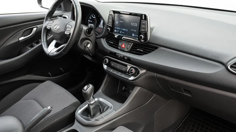 HYUNDAI i30 i30 1.0 T-GDI Modern