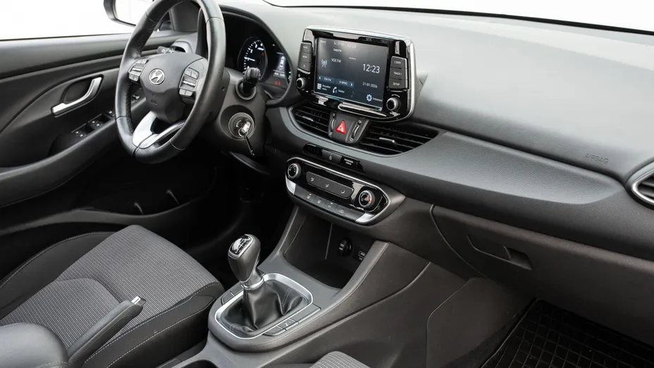 HYUNDAI i30 i30 1.0 T-GDI Modern