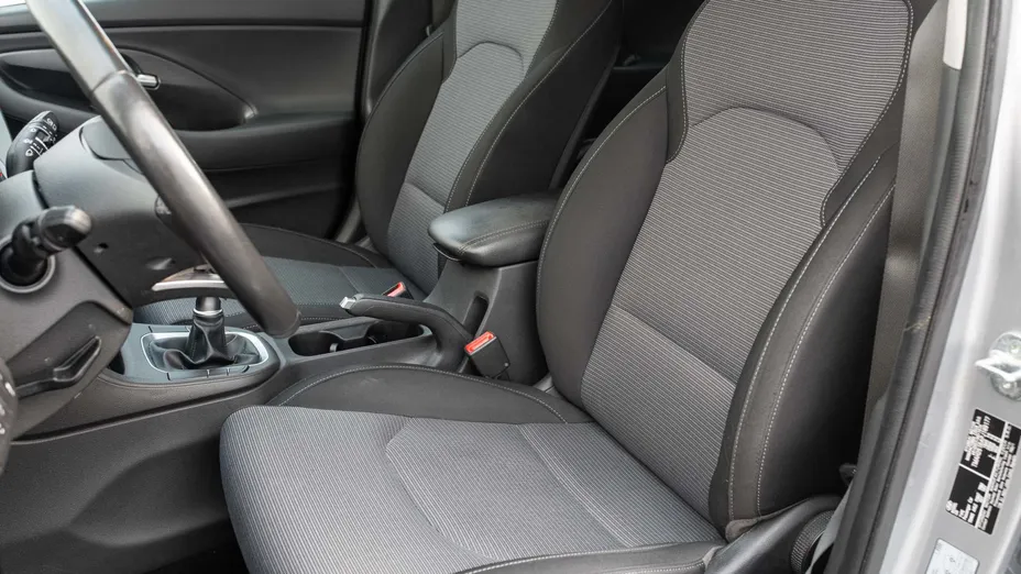 HYUNDAI i30 i30 1.0 T-GDI Modern