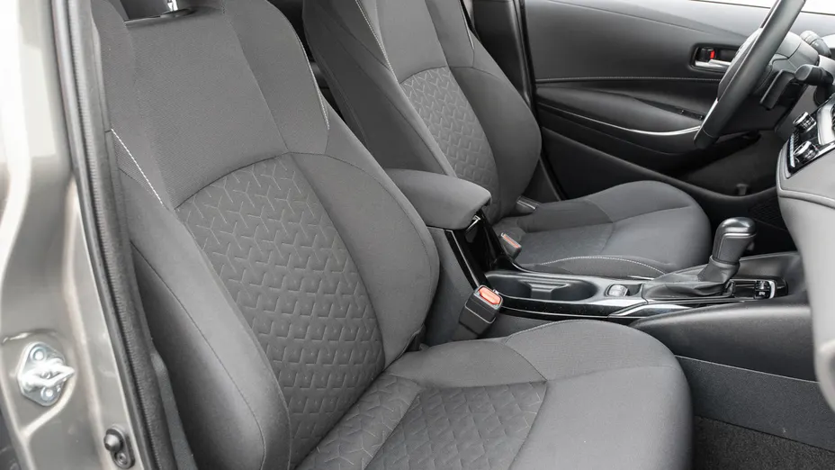 TOYOTA Corolla Corolla 2.0 Hybrid Comfort