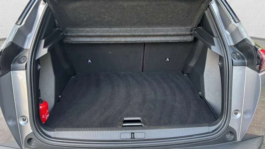 PEUGEOT 2008 2008 1.2 PureTech Allure S&S EAT8
