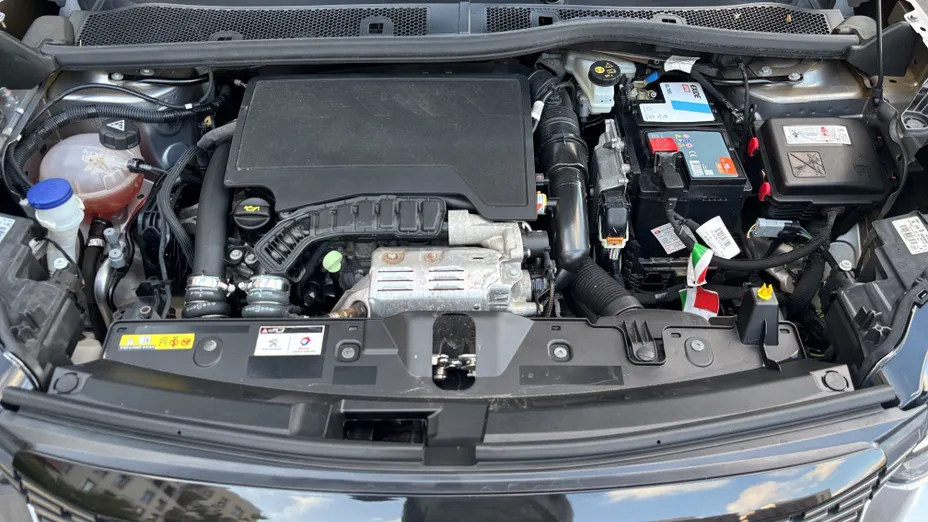 PEUGEOT 2008 2008 1.2 PureTech Allure S&S EAT8