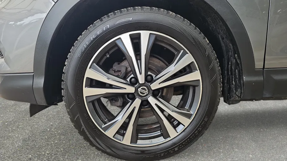 NISSAN Qashqai Qashqai 1.3 DIG-T N-Connecta DCT