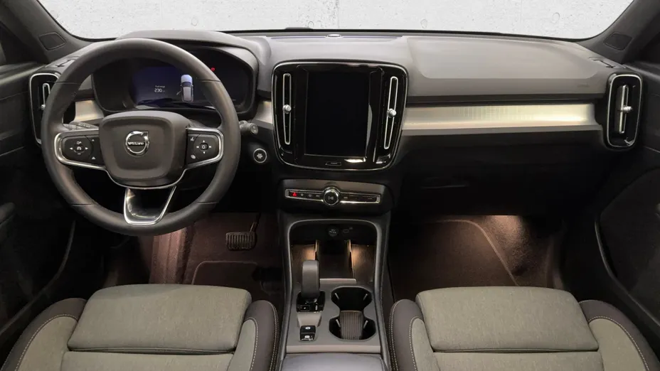 VOLVO XC40 XC40 B3 Core aut