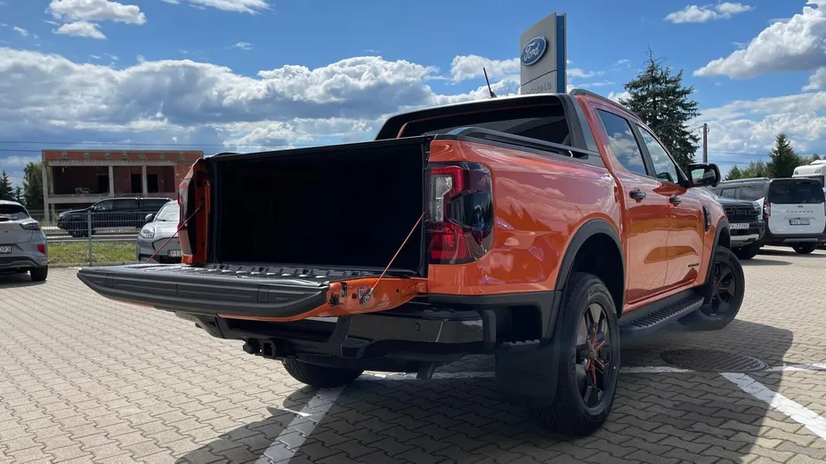 FORD Ranger Ranger 2.3 EcoBoost PHEV e-4WD DC Wildtrak aut Nowy