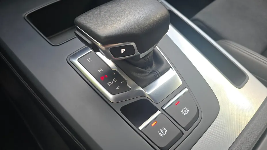 AUDI Q5 Q5 40 TDI mHEV Quattro S Line S tronic