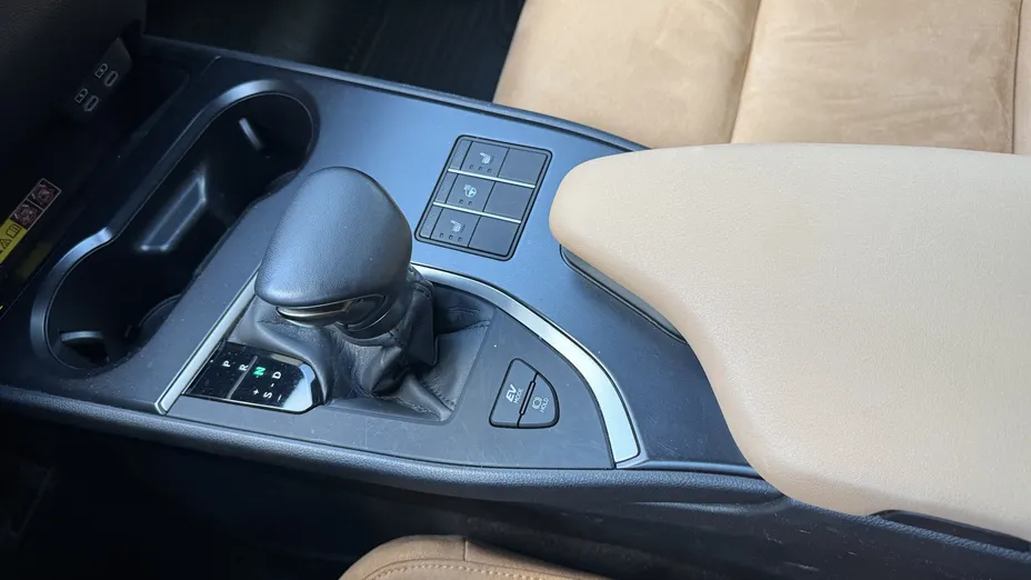 LEXUS UX UX 250h GPF Business 2WD