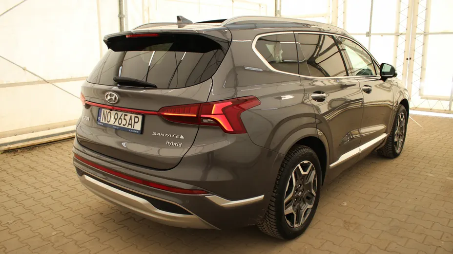 HYUNDAI Santa Fe Santa Fe 1.6 T-GDI HEV Platinum 4WD aut