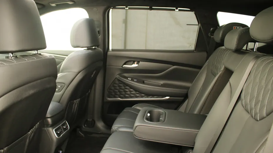 HYUNDAI Santa Fe Santa Fe 1.6 T-GDI HEV Platinum 4WD aut