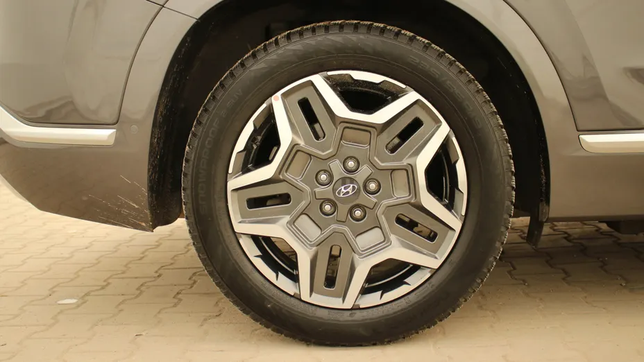 HYUNDAI Santa Fe Santa Fe 1.6 T-GDI HEV Platinum 4WD aut