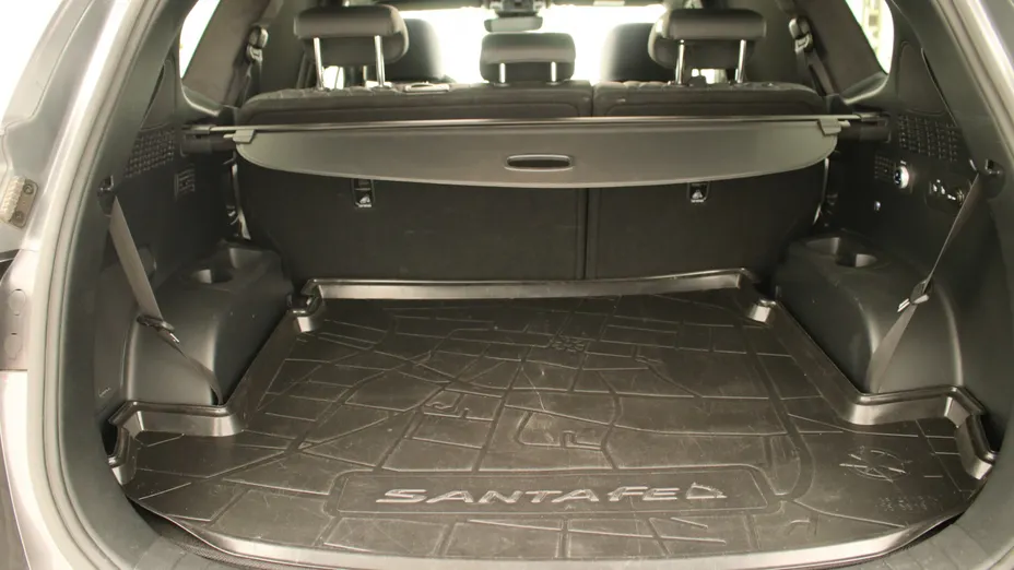 HYUNDAI Santa Fe Santa Fe 1.6 T-GDI HEV Platinum 4WD aut