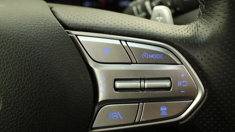 HYUNDAI Santa Fe Santa Fe 1.6 T-GDI HEV Platinum 4WD aut