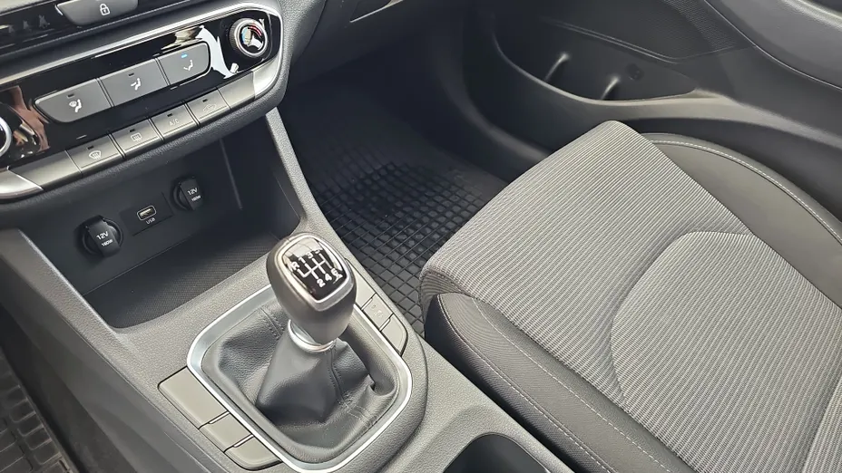 HYUNDAI i30 i30 1.0 T-GDI Modern