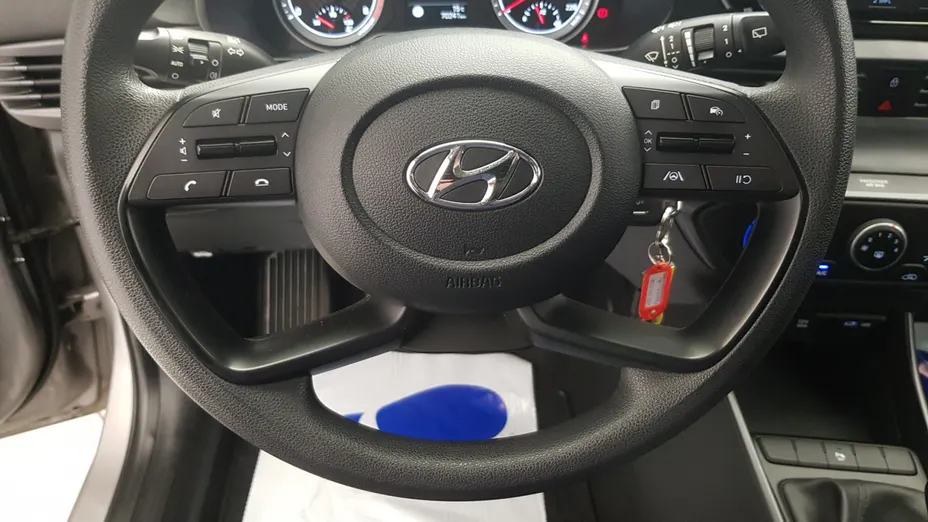 HYUNDAI i20 i20 1.2 Pure