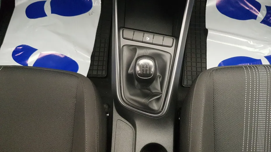 HYUNDAI i20 i20 1.2 Pure