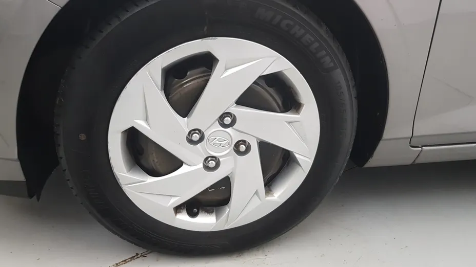 HYUNDAI i20 i20 1.2 Pure