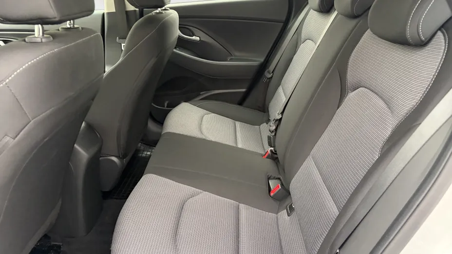HYUNDAI i30 i30 1.0 T-GDI Modern