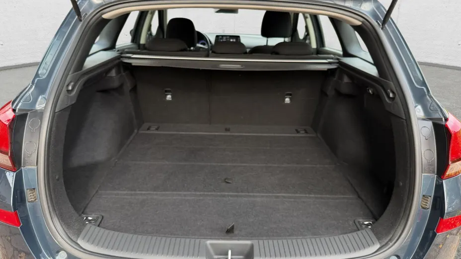 HYUNDAI i30 i30 1.0 T-GDI Modern