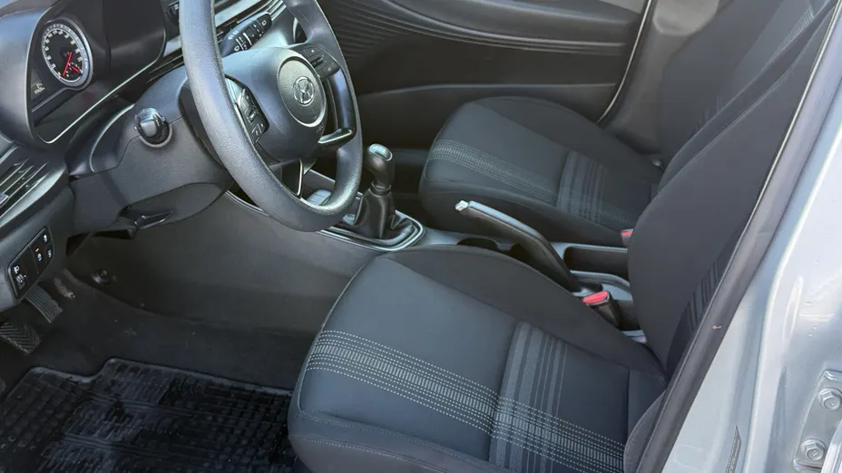 HYUNDAI i20 i20 1.2 Pure