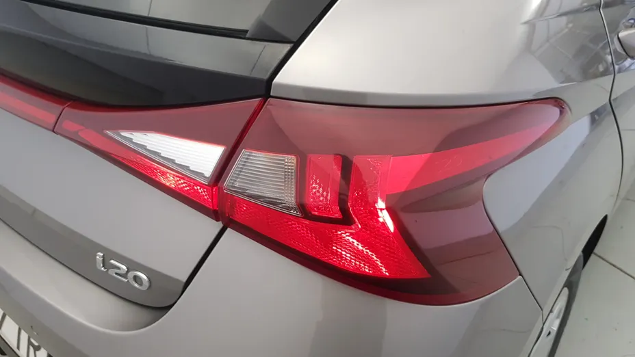 HYUNDAI i20 i20 1.2 Pure