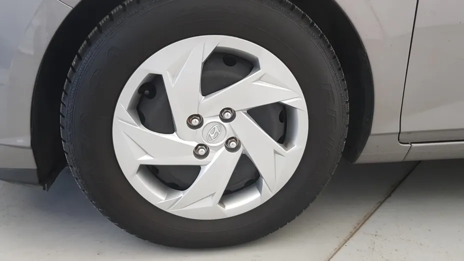 HYUNDAI i20 i20 1.2 Pure